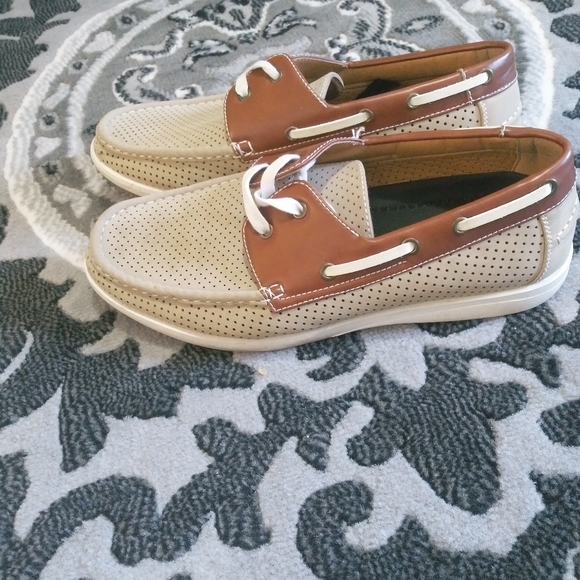 Kenneth Cole boat shoes - Picture 2 of 5